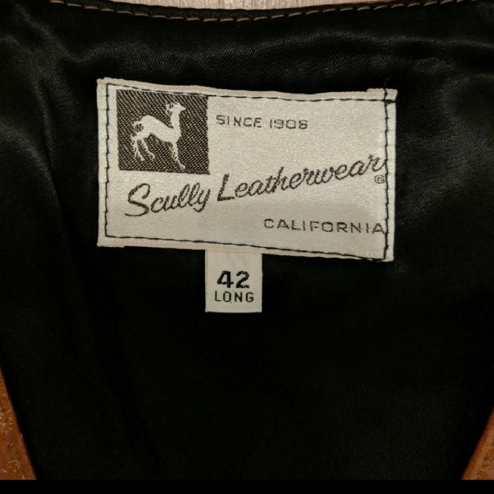 Marys Vest...Scully brown leather vest. 42 long